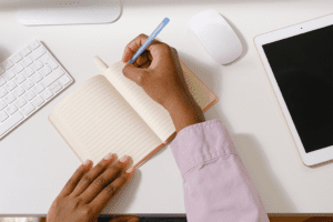 Top 10 Benefits to Keep a Journal or a Diary